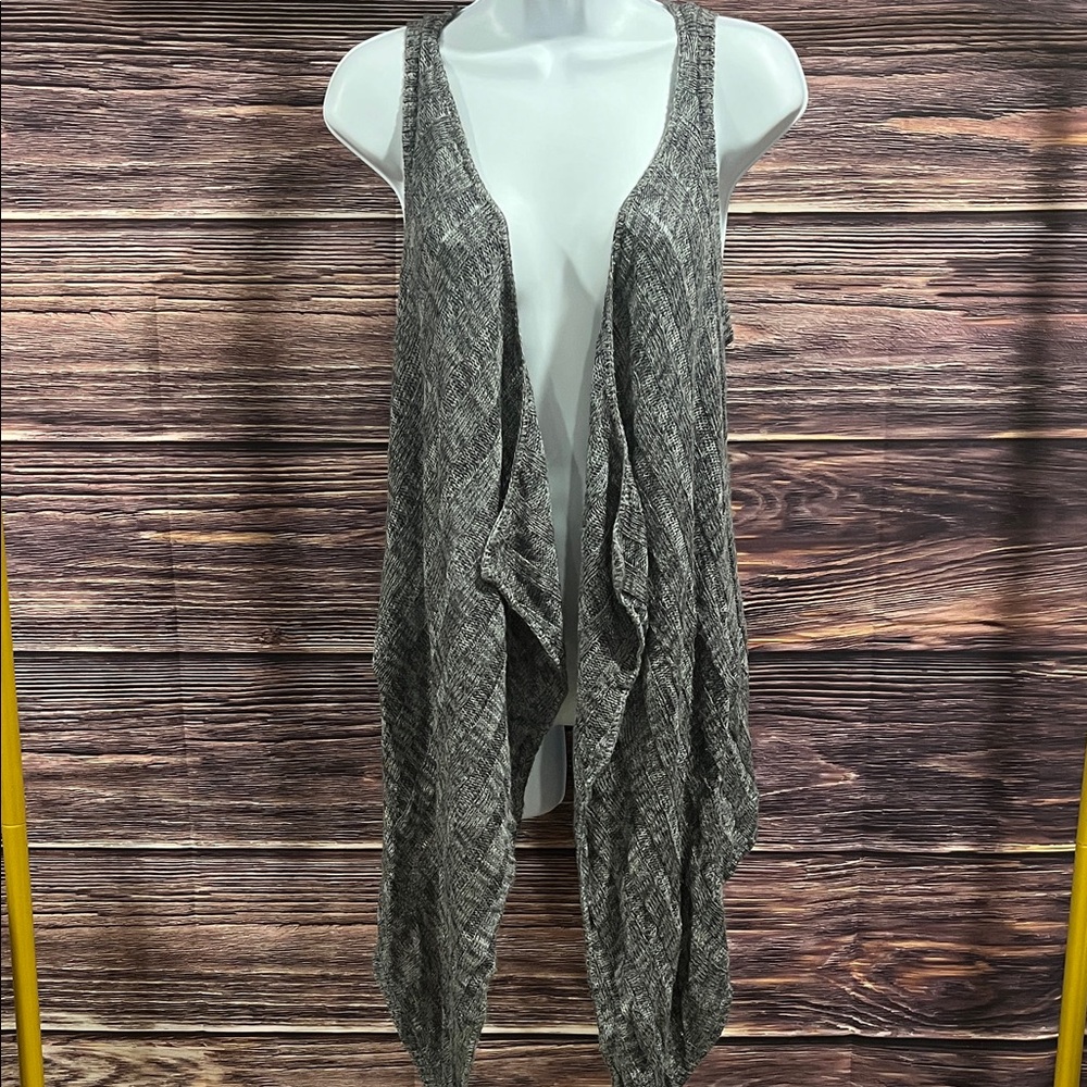 Maurices Gray Sleeveless Open Front Cardigan